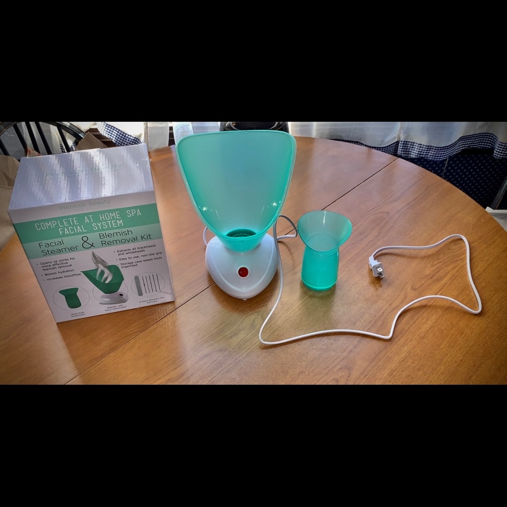 Brand new face steamer